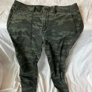 Sanctuary skinny camo pants